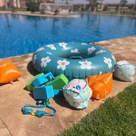 Mini-Villa Situee Dans Une Residence Prestigia A Marrakech, Avec Une Vue Sur La Piscine Et Le Golf Une Securite 24H Sur 24 Et Une Proximite Ideale De L Aeroport 5 Minutes C Est Une Offre Parfaite Pour Des Vacances Marrakesh Exterior foto